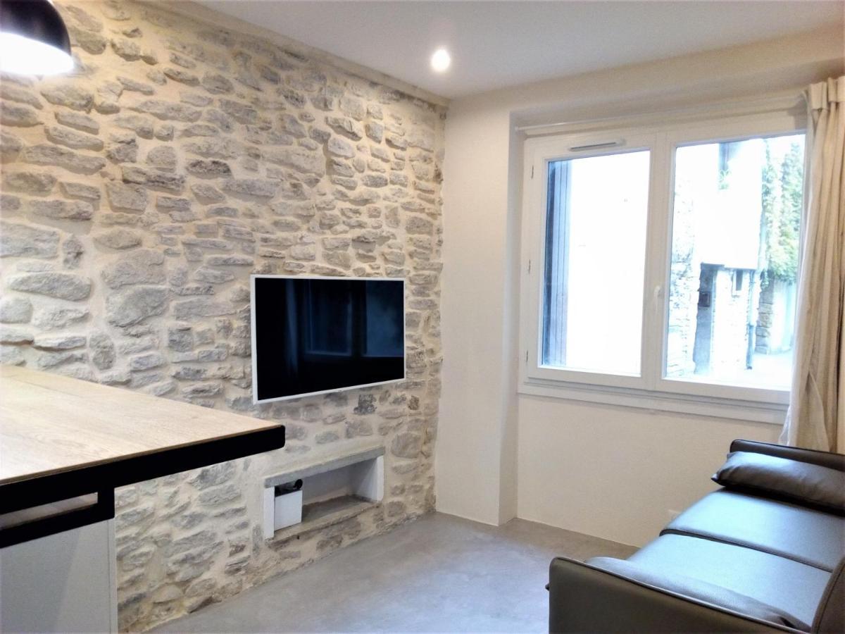 Le Petit Studio - 15 M2 - Centre Ville - Sorgue A 50 M L'Isle-sur-la-Sorgue Exterior photo