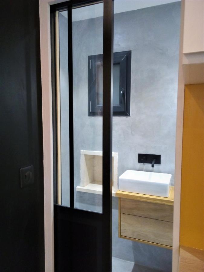 Le Petit Studio - 15 M2 - Centre Ville - Sorgue A 50 M L'Isle-sur-la-Sorgue Exterior photo