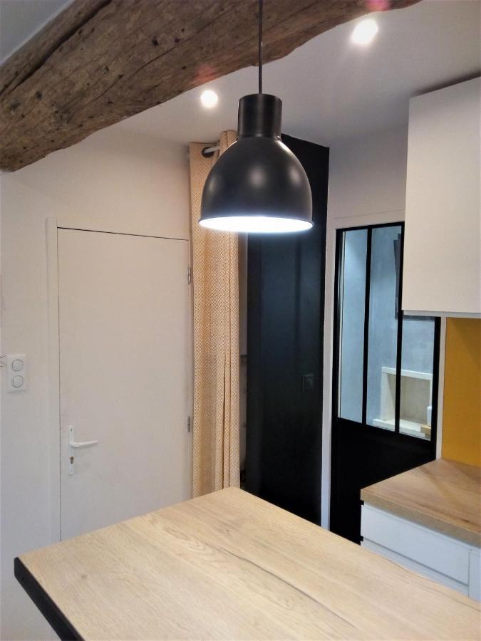 Le Petit Studio - 15 M2 - Centre Ville - Sorgue A 50 M L'Isle-sur-la-Sorgue Exterior photo